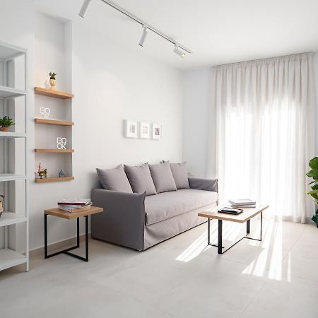 The H Experience - Eclectic Spacious Apartment Near Venetian Castle - 1 Heraklion  Bagian luar foto