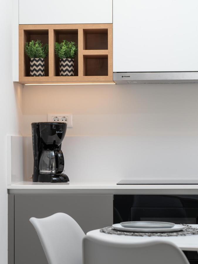 The H Experience - Eclectic Spacious Apartment Near Venetian Castle - 1 Heraklion  Bagian luar foto