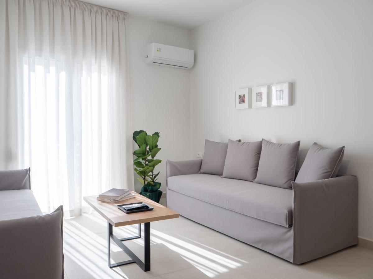 The H Experience - Eclectic Spacious Apartment Near Venetian Castle - 1 Heraklion  Bagian luar foto