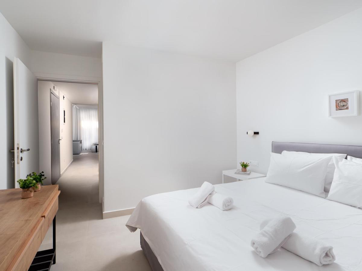The H Experience - Eclectic Spacious Apartment Near Venetian Castle - 1 Heraklion  Bagian luar foto